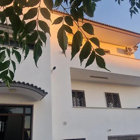 בית נופש La Loggia Sul Mare
