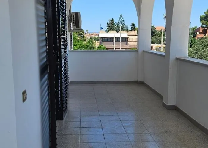 La Loggia Sul Mare بيت للعطل *